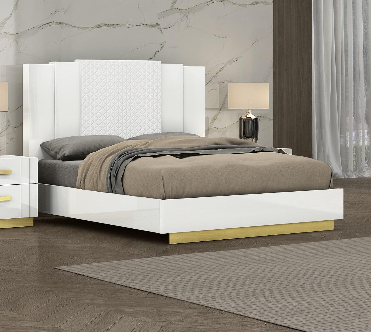 Tanner Queen King  Bed Set